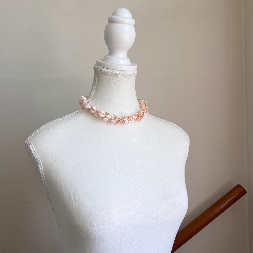 Vintage Pink Coral Puka Shell Bead Necklace Choker Statement - Picture 5 of 8